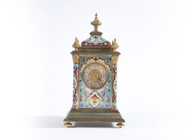 A cloisonné enamel mantel clock - Sold for €3,000
