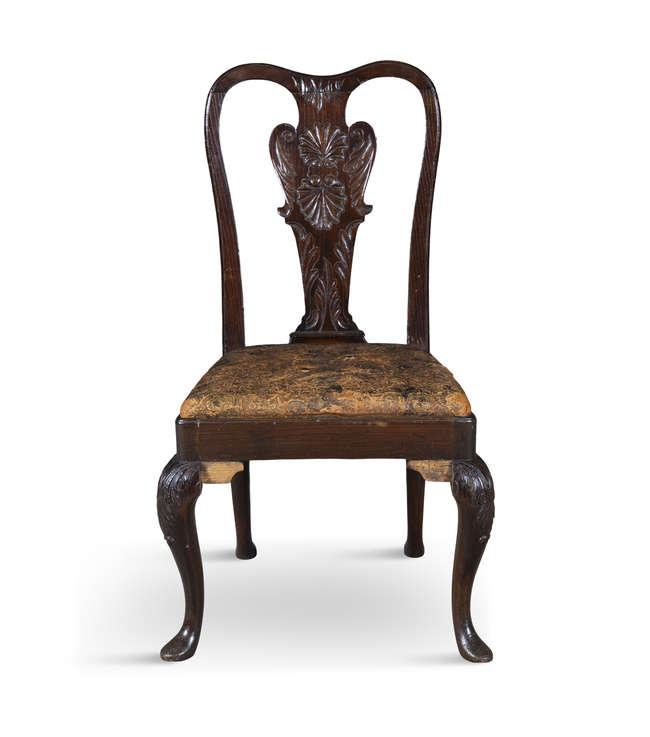 A GEORGIAN PROVINCIAL CARVED OAK SIDE CHAIR 

th..., Fine Irish Art at Adams Auctioneers