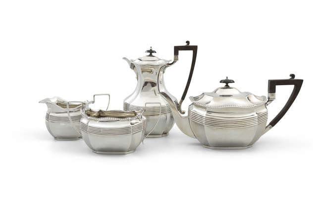 A SILVER FOUR PIECE TEA SERVICE


Sheffield, c...., Fine Irish Art at Adams Auctioneers
