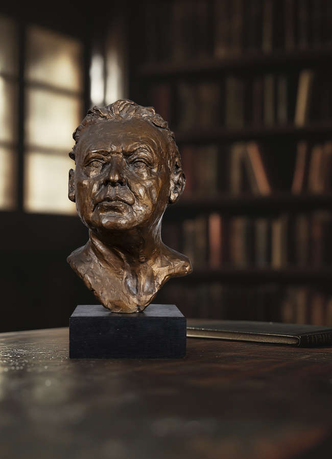 Marjorie Fitzgibbon HRHA (1930-2018) 
Portrait Bu..., Fine Irish Art at Adams Auctioneers