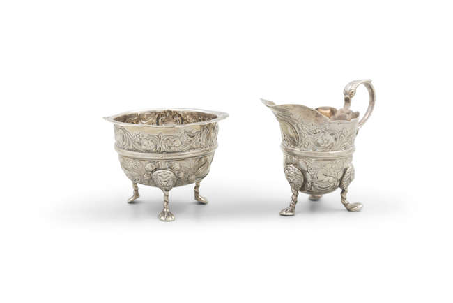 A VICTORIAN IRISH SILVER SUGAR BOWL AND CREAM JUG,..., Fine Irish Art at Adams Auctioneers